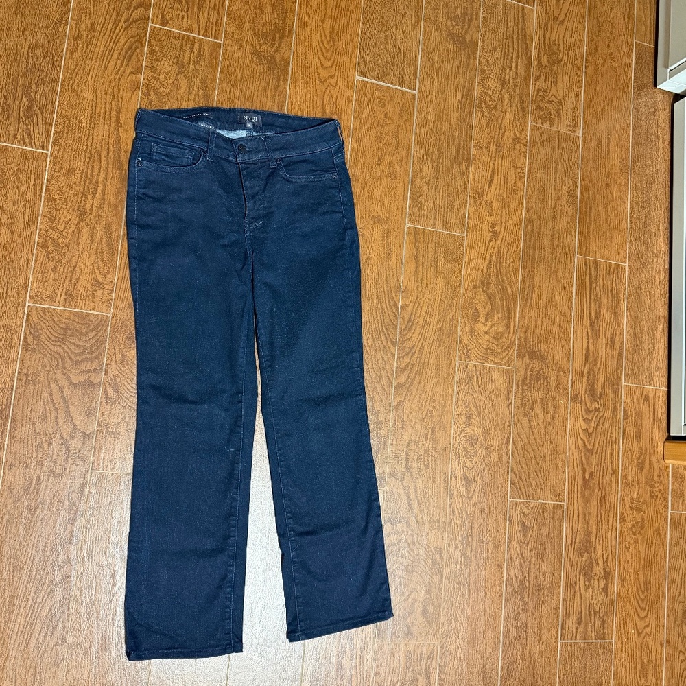 NYDJ Marilyn Dark Wash Size 4